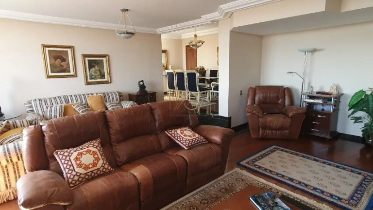 Imagem Apartamento com 4 Quartos à Venda, 250 m² em Bigorrilho - Curitiba