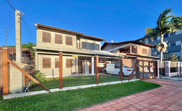 Casa com 3 Quartos à Venda, 258 m² em Zona Nova - Capão Da Canoa