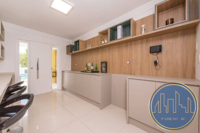 Imagem Casa com 3 Quartos para Temporada, 350 m² em Praia Das Taquaras - Balneário Camboriú Imagem Casa com 3 Quartos para Temporada, 350 m² em Praia Das Taquaras - Balneário Camboriú