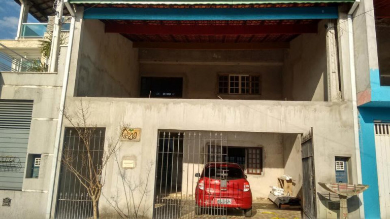 Sobrado com 3 Quartos à Venda, 175 m² em Jardim Quaresmeira - Suzano