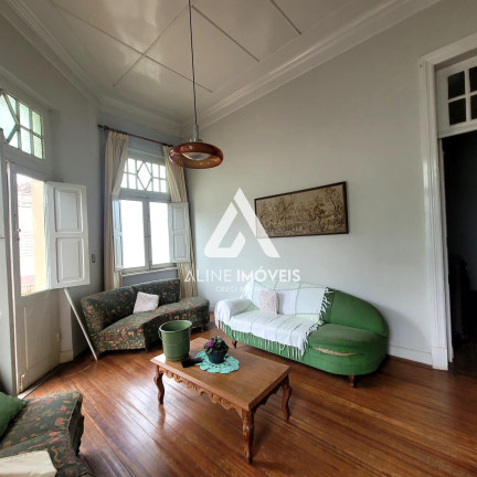 Imagem Casa com 4 Quartos à Venda, 264 m² em Centro - Cruz Alta Imagem Casa com 4 Quartos à Venda, 264 m² em Centro - Cruz Alta