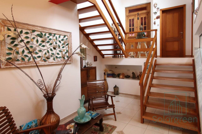 Imagem Casa com 3 Quartos à Venda, 401 m² em Vila Petrópolis - Atibaia