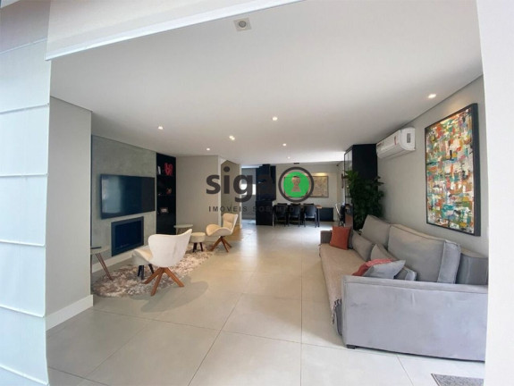 Casa com 4 Quartos à Venda, 260 m² em Vila Andrade - São Paulo