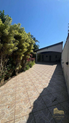 Imagem Casa com 3 Quartos à Venda, 400 m² em Balneário Flórida - Praia Grande Imagem Casa com 3 Quartos à Venda, 400 m² em Balneário Flórida - Praia Grande
