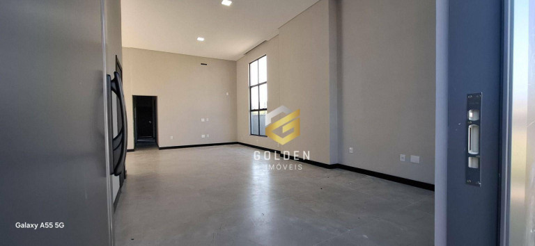 Imagem Casa com 3 Quartos à Venda, 180 m² em Santa Regina - Camboriú