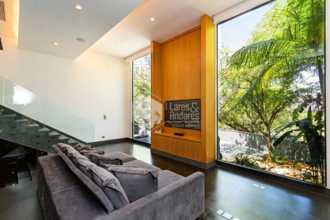 Imagem Casa com 4 Quartos à Venda, 716 m² em Vila Madalena - São Paulo Imagem Casa com 4 Quartos à Venda, 716 m² em Vila Madalena - São Paulo