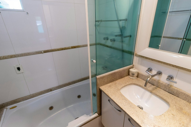 Imagem Apartamento com 2 Quartos à Venda, 80 m² em Moema - São Paulo