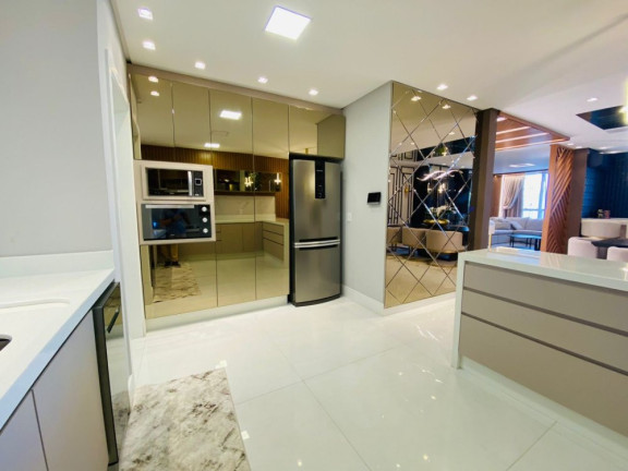 Imagem Apartamento com 4 Quartos à Venda, 195 m² em Pioneiros - Balneário Camboriú Imagem Apartamento com 4 Quartos à Venda, 195 m² em Pioneiros - Balneário Camboriú
