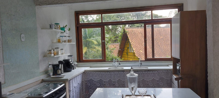 Imagem Casa com 3 Quartos à Venda, 250 m² em Parque Do Ingá - Teresópolis