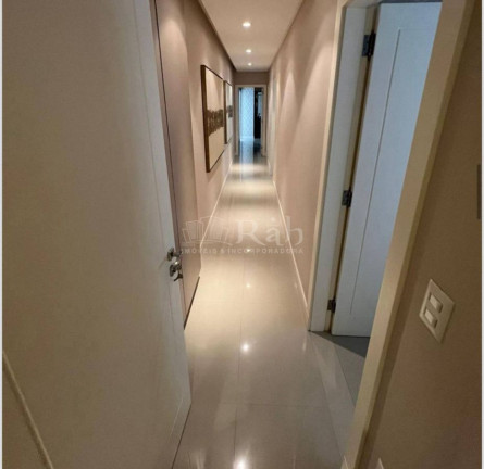 Imagem Apartamento com 4 Quartos à Venda, 183 m² em Centro - Balneário Camboriú Imagem Apartamento com 4 Quartos à Venda, 183 m² em Centro - Balneário Camboriú