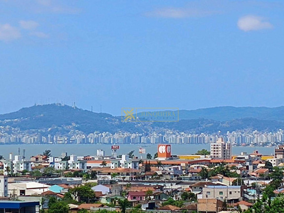 Apartamento com 2 Quartos à Venda, 62 m² em Serraria - São José