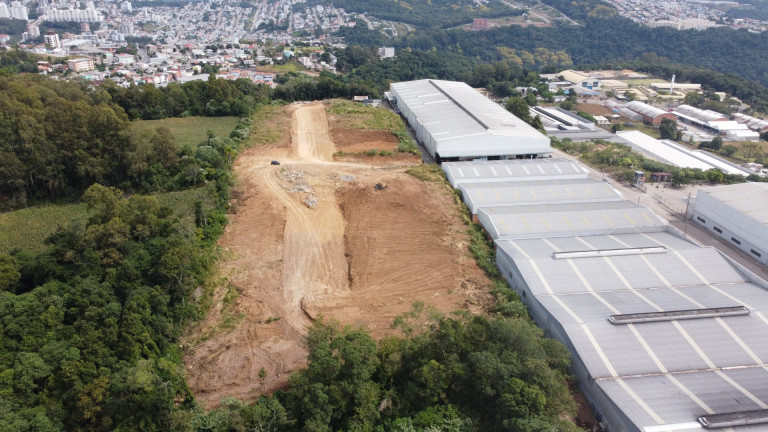Imagem Terreno à Venda, 1.129 m² em Industrial - Bento Gonçalves Imagem Terreno à Venda, 1.129 m² em Industrial - Bento Gonçalves