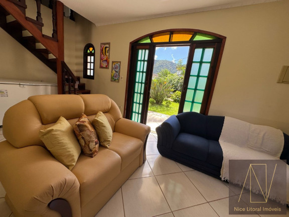 Imagem Casa de Condomínio com 6 Quartos para Temporada, 360 m² em Mar Verde - Caraguatatuba