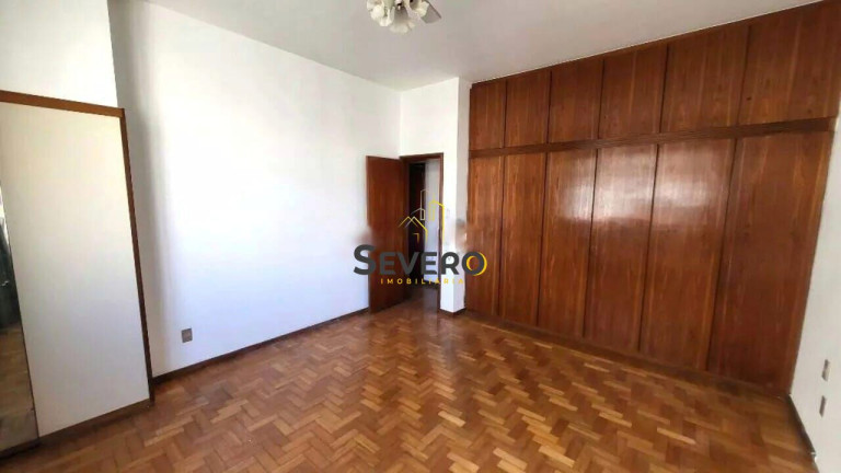 Imagem Apartamento com 3 Quartos à Venda, 220 m² em Icaraí - Niterói