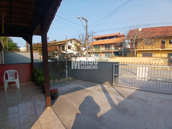 Imagem Casa com 6 Quartos à Venda, 276 m² em Centro - Balneário Barra Do Sul