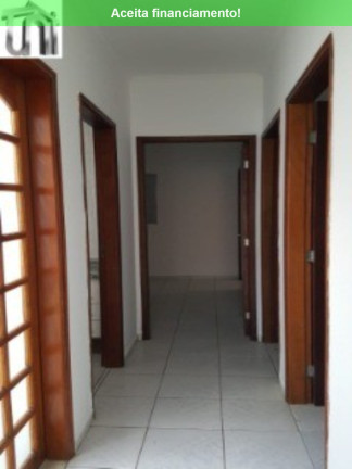 Casa com 3 Quartos à Venda, 80 m² em Vila Flora - Braganca Paulista