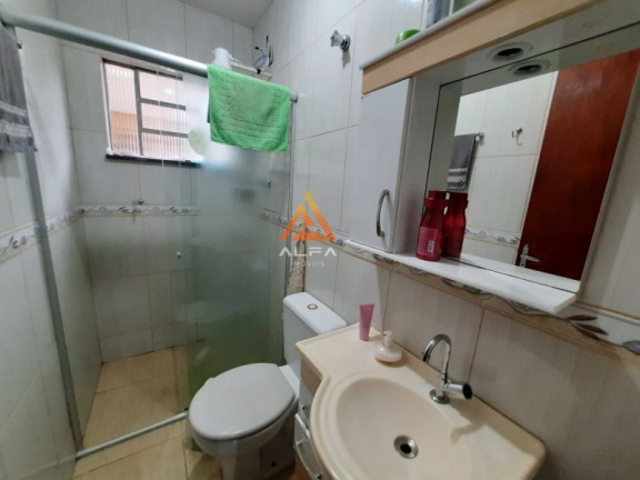 Imagem Casa com 4 Quartos à Venda, 120 m²