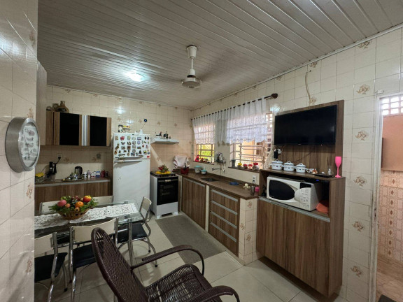 Imagem Casa com 3 Quartos à Venda, 288 m² em Dom Pedro - Manaus Imagem Casa com 3 Quartos à Venda, 288 m² em Dom Pedro - Manaus