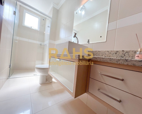 Imagem Apartamento com 3 Quartos à Venda, 127 m² em Centro - Joinville