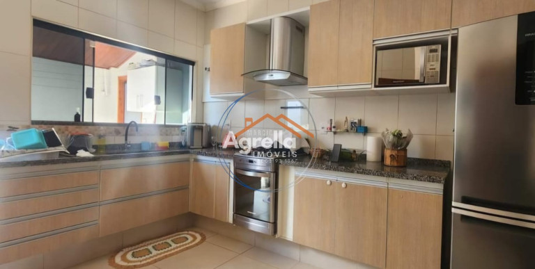 Imagem Casa com 3 Quartos à Venda, 185 m² em Parque Residencial Murayama - Mogi Mirim Imagem Casa com 3 Quartos à Venda, 185 m² em Parque Residencial Murayama - Mogi Mirim