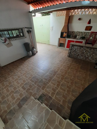 Imagem Casa com 4 Quartos à Venda, 220 m² em Itapuã - Vila Velha Imagem Casa com 4 Quartos à Venda, 220 m² em Itapuã - Vila Velha