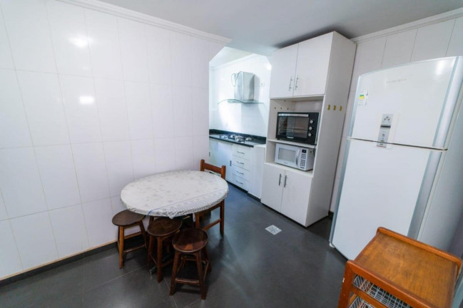 Imagem Imóvel com 3 Quartos à Venda, 150 m² em Asa Sul - Brasília Imagem Imóvel com 3 Quartos à Venda, 150 m² em Asa Sul - Brasília