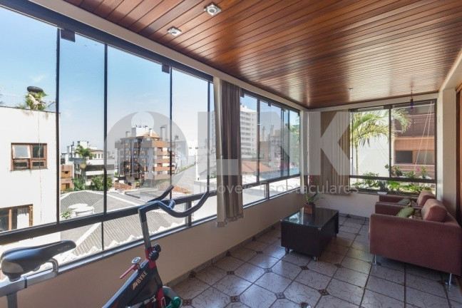 Imagem Apartamento com 3 Quartos à Venda, 190 m² em Petrópolis - Porto Alegre
