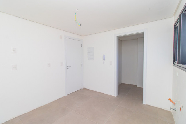 Imagem Imóvel com 2 Quartos à Venda, 107 m² em Petrópolis - Porto Alegre Imagem Imóvel com 2 Quartos à Venda, 107 m² em Petrópolis - Porto Alegre