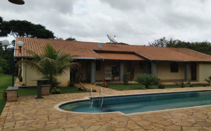 Chácara com 5 Quartos à Venda, 350 m² em Centro - Boituva