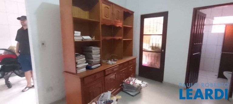 Imagem Casa com 2 Quartos à Venda, 187 m² em Jardim Utinga - Santo André Imagem Casa com 2 Quartos à Venda, 187 m² em Jardim Utinga - Santo André