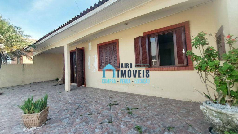 Imagem Casa com 3 Quartos à Venda, 300 m² em Centro - Cidreira