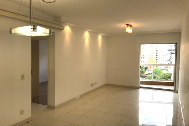 Imóvel com 1 Quarto à Venda,  em Vila Olímpia - São Paulo