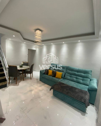 Casa com 2 Quartos à Venda, 77 m² em Vila Guilhermina - Praia Grande