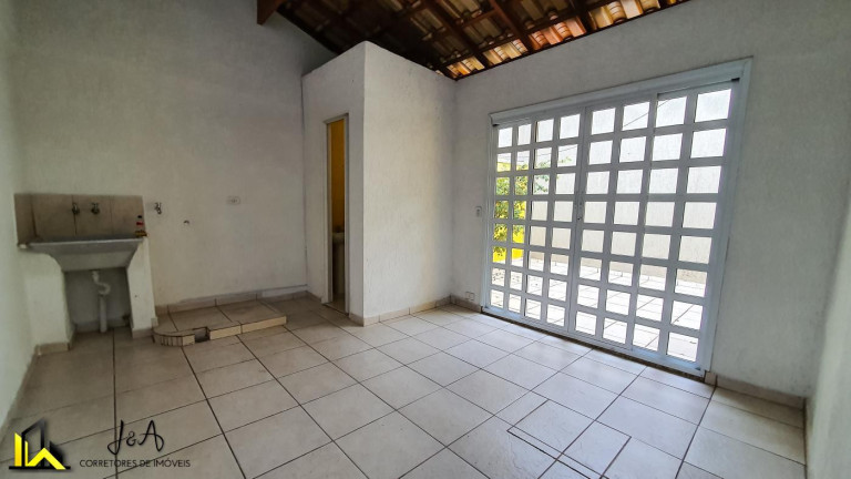 Imagem Casa com 3 Quartos à Venda, 162 m² em Metalúrgicos - Osasco