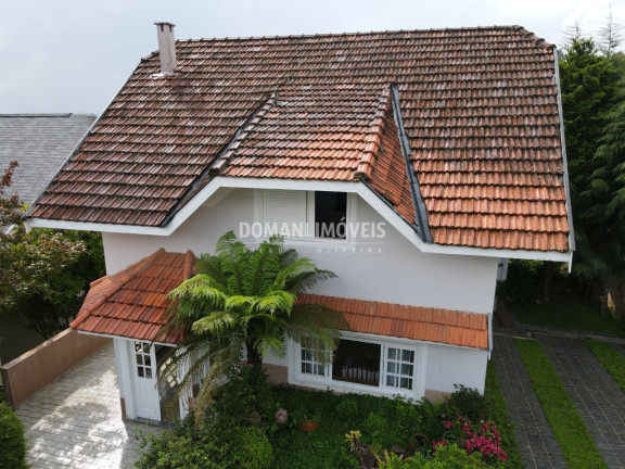 Imagem Casa com 4 Quartos à Venda, 205 m² em Região Do Alto Do Capivari - Campos Do Jordão