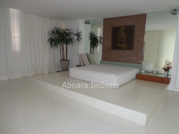 Imagem Apartamento com 5 Quartos à Venda, 600 m² em Copacabana - Rio De Janeiro Imagem Apartamento com 5 Quartos à Venda, 600 m² em Copacabana - Rio De Janeiro