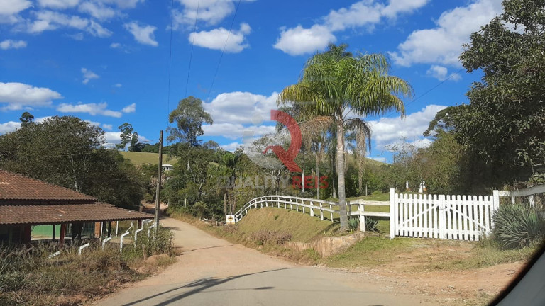 Imóvel com 6 Quartos à Venda, 250 m² em Centro - Pedra Bela