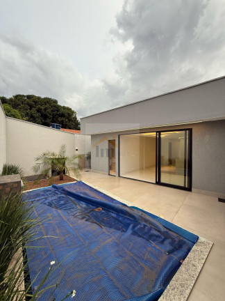 Imagem Casa com 3 Quartos à Venda, 160 m² em Setor Urias Magalhães - Goiânia Imagem Casa com 3 Quartos à Venda, 160 m² em Setor Urias Magalhães - Goiânia