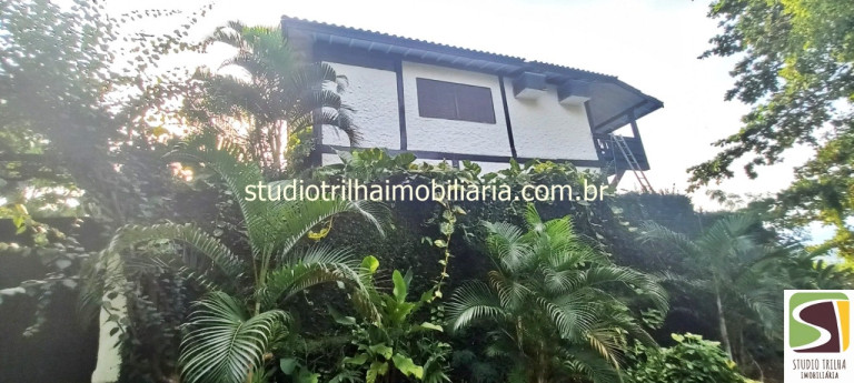 Sobrado com 6 Quartos à Venda,  em Pacuíba - Ilhabela