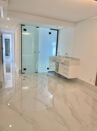 Imagem Cobertura com 3 Quartos à Venda, 250 m² em Vila Nova Conceição - São Paulo