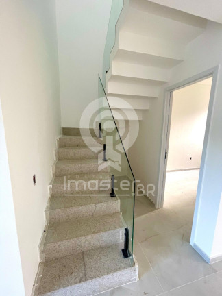 Imagem Casa com 4 Quartos à Venda, 141 m² em Guaribas - Eusébio