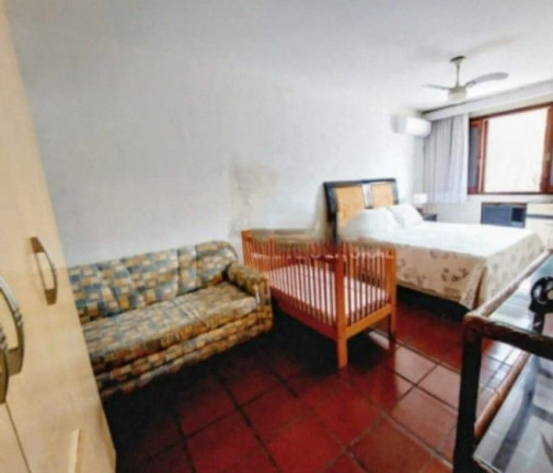 Imagem Casa com 5 Quartos à Venda, 427 m² em Centro - Guaratuba