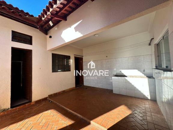 Imagem Casa com 3 Quartos à Venda ou Locação, 198 m² em Setor Central - Itumbiara Imagem Casa com 3 Quartos à Venda ou Locação, 198 m² em Setor Central - Itumbiara