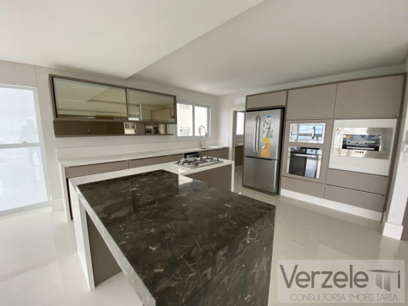 Imagem Apartamento com 4 Quartos à Venda, 237 m² em Barra Sul - Balneário Camboriú Imagem Apartamento com 4 Quartos à Venda, 237 m² em Barra Sul - Balneário Camboriú