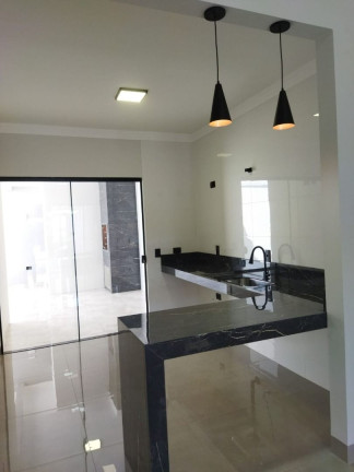 Casa com 3 Quartos à Venda, 105 m² em Jardim Colina Verde - Maringa
