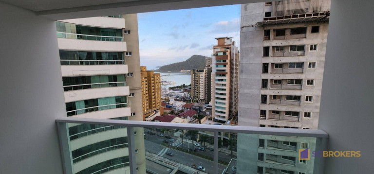 Imagem Apartamento com 2 Quartos à Venda, 62 m² em Centro - Itajaí