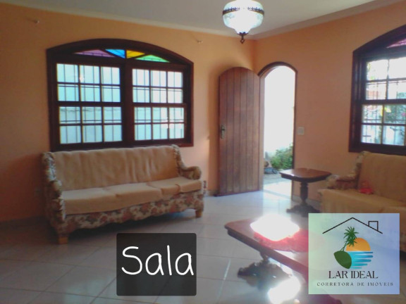 Imagem Casa com 2 Quartos à Venda, 520 m² em Vila Capri - Araruama