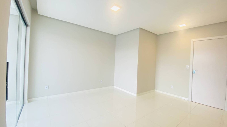 Imagem Casa com 3 Quartos à Venda, 121 m² em Cidade Nova - Feira De Santana