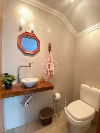 Imagem Casa com 3 Quartos à Venda, 132 m² em Camobi - Santa Maria Imagem Casa com 3 Quartos à Venda, 132 m² em Camobi - Santa Maria