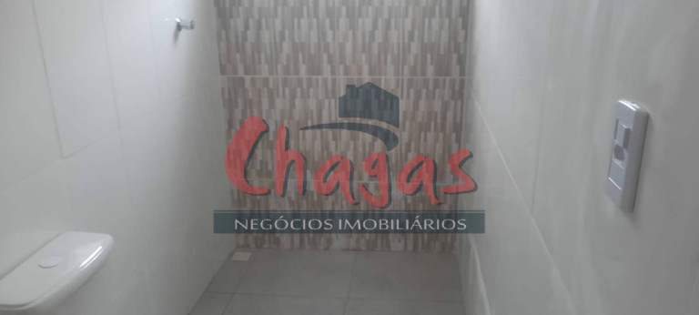 Imagem Casa com 2 Quartos à Venda, 60 m² em Golfinho - Caraguatatuba
